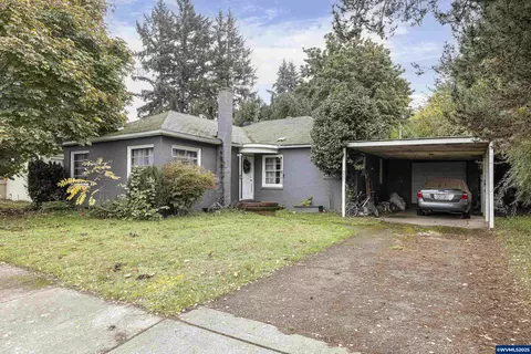 307 Sherman St, Amity, OR 97101