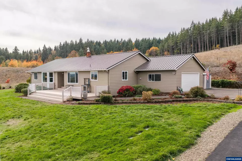 Exterior - 16000 Airlie Rd, Monmouth, OR 97361 photo 2 of 13