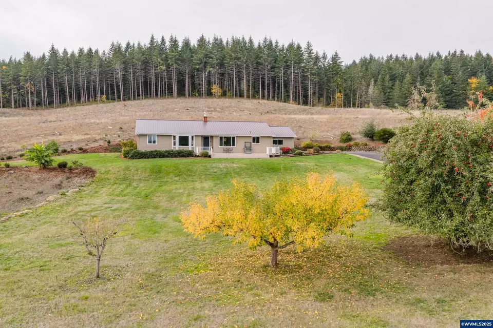 Exterior - 16000 Airlie Rd, Monmouth, OR 97361 photo 3 of 13