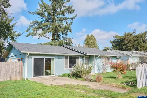 3735 Wilton Ave NE, Salem, OR 97305