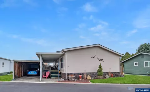 204 Cascade Dr #8, Lebanon, OR 97355