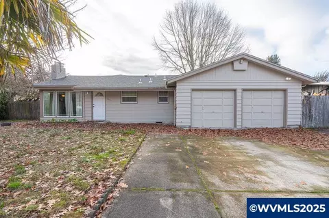 2530 Wayside Ter NE, Salem, OR 97301