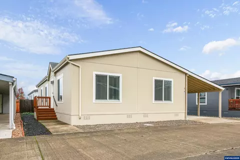 200 Market St #216, Lebanon, OR 97355