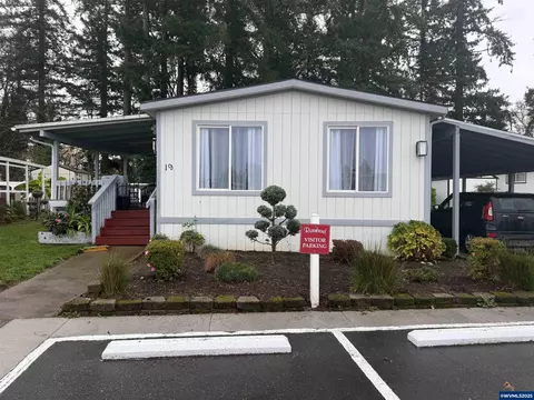 13900 SE Highway 212 #19, Clackamas, OR 97015