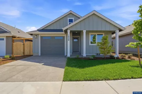 1539 SE Hankel St, Dallas, OR 97338