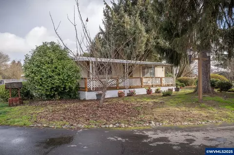 1905 Waverly Dr SE #10, Albany, OR 97322