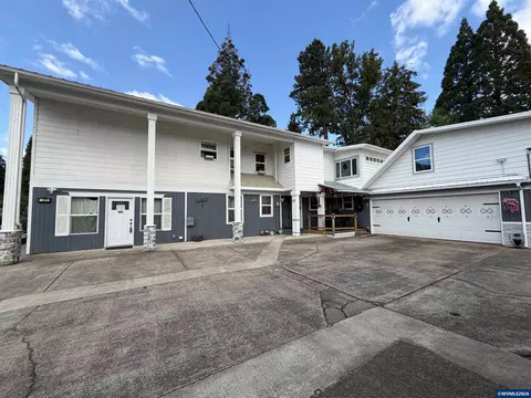 211 Sunset Ave N, Keizer, OR 97303