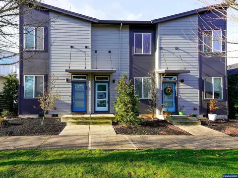 3857-3861 Village Center Dr SE, Salem, OR 97302
