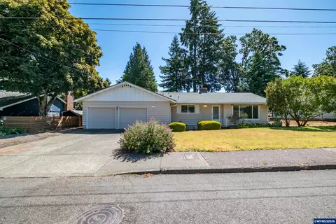 840 Clarmount St NW, Salem, OR 97304