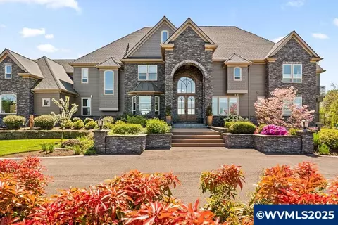 2882 Oak Grove Dr NW, Albany, OR 97321