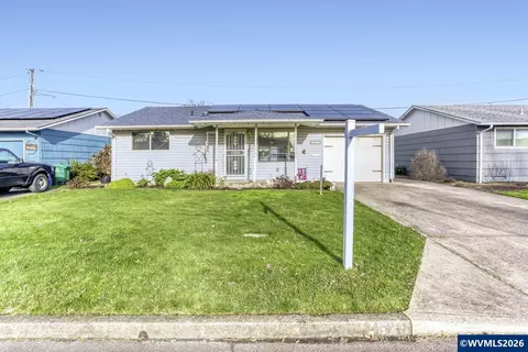 1629 Newport Way, Woodburn, OR 97071