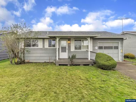 1749 Thompson Rd, Woodburn, OR 97071