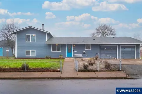790 Clay St E, Monmouth, OR 97361