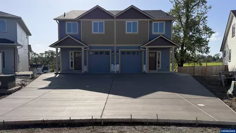 597 NEvergreen Ave, Dallas, OR 97338