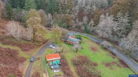 18271 Harlan Rd, Eddyville, OR 97343