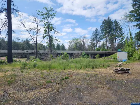 22986 N Fork Rd SE, Lyons, OR 97358