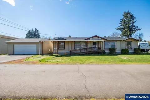 1184 27th Ave, Sweet Home, OR 97386