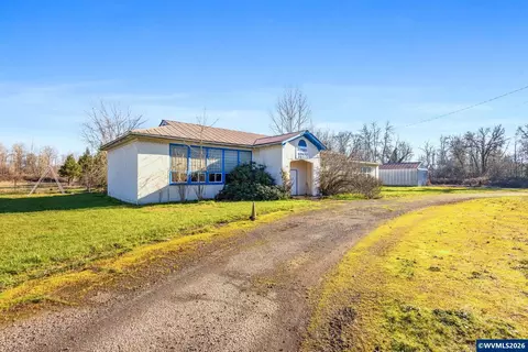 35113 Brewster Rd, Lebanon, OR 97355