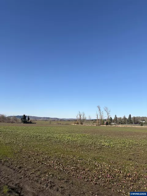 850 N Greenwood Rd, Rickreall, OR 97371