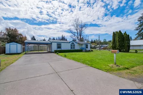 5465 Nandina St, Sweet Home, OR 97386