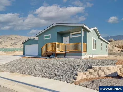 5636 Edith Way, Klamath Falls, OR 97603