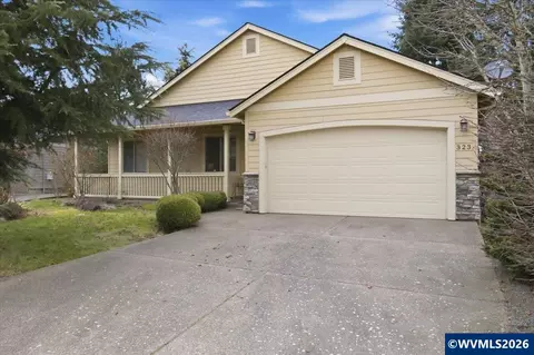 323 Lydia Ln, Lebanon, OR 97355