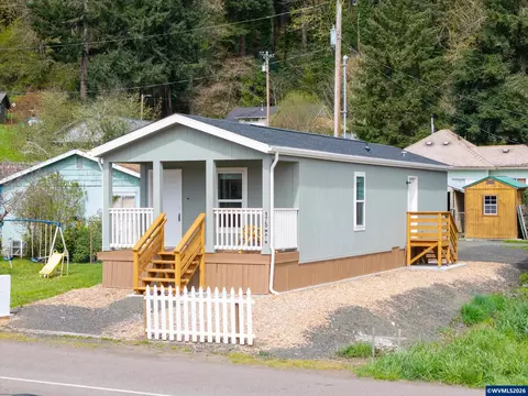 175 E Main St, Alsea, OR 97324 photo 3