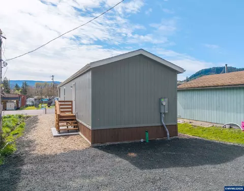 175 E Main St, Alsea, OR 97324 photo 8