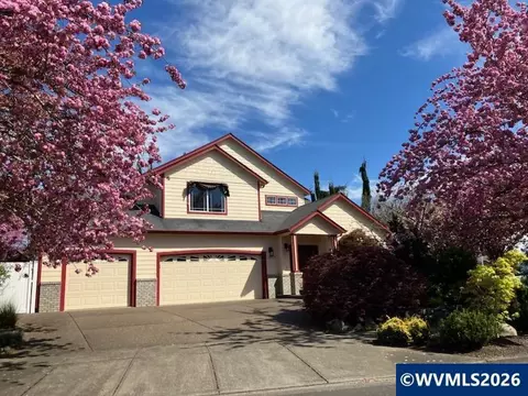 4374 Log Dr NE, Salem, OR 97305