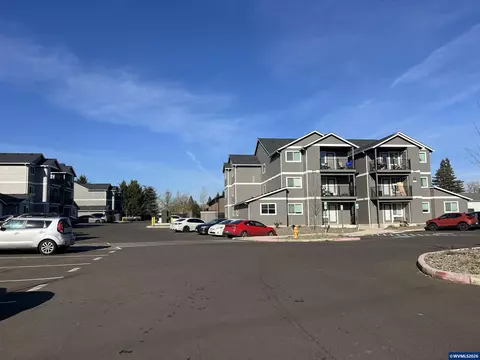 Exterior - 972 N 2nd St, Jefferson, OR 97352 photo 5 of 10