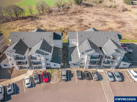 View/Area - 972 N 2nd St, Jefferson, OR 97352 photo 2 of 11
