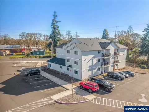 Exterior - 972 N 2nd St, Jefferson, OR 97352 photo 10 of 10