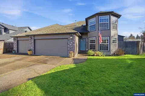 2033 W Park Ct NW, Salem, OR 97304