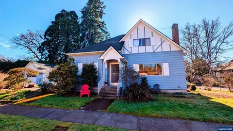 3062 NW Jackson Ave, Corvallis, OR 97330