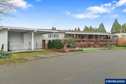 5355 River Rd N #60, Keizer, OR 97303