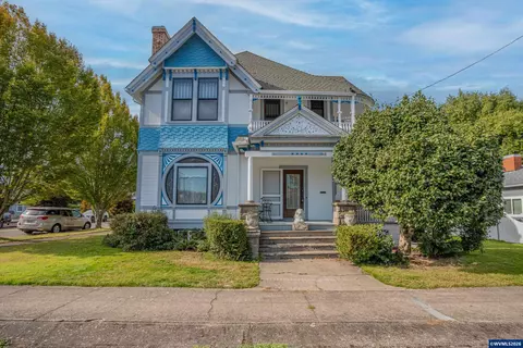 488 S 2nd St, Lebanon, OR 97355