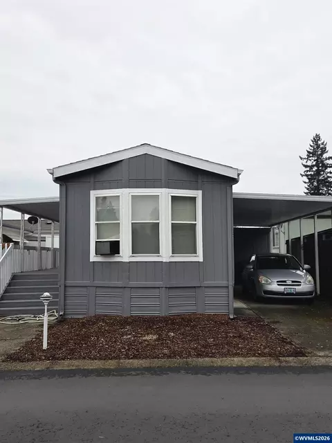 4940 Sunnyside Rd S #B-8, Salem, OR 97306