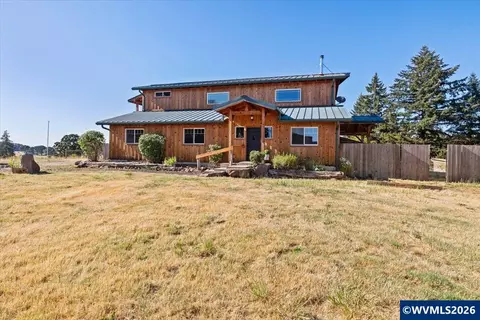 39038 Griggs Dr, Lebanon, OR 97355
