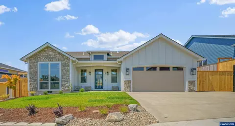 939 Oak Street Southeast, Salem, OR 97302