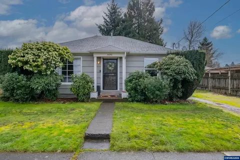 3090 D St NE, Salem, OR 97301
