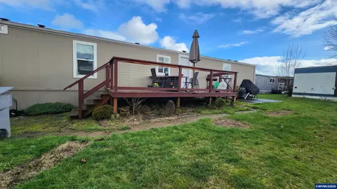 300 SE Goodnight Ave #74, Corvallis, OR 97333