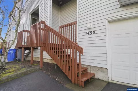1490 Madelyn Ave SE, Salem, OR 97306