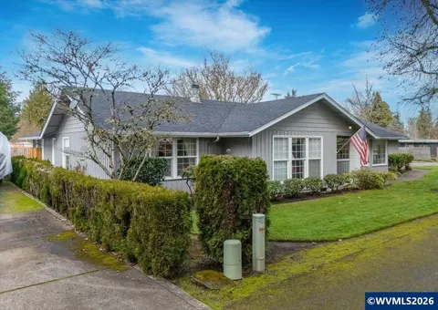 Exterior - 1376 Brickley Rd, Eugene, OR 97401 photo 2 of 3