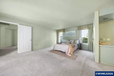 Bedroom - 1376 Brickley Rd, Eugene, OR 97401 photo 4 of 5