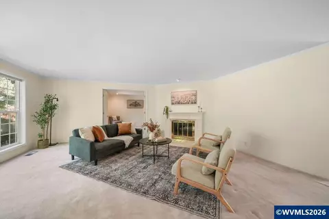 Living - 1376 Brickley Rd, Eugene, OR 97401 photo 1 of 4