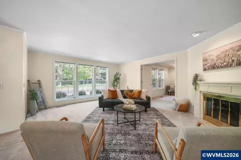 Living - 1376 Brickley Rd, Eugene, OR 97401 photo 2 of 4