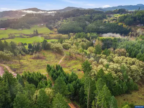 0 NW Berry Rd, Mcminnville, OR 97128