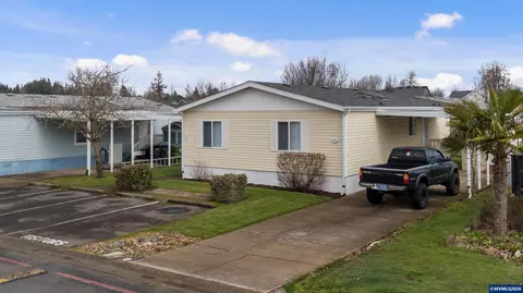 218 Bellevue Dr #70, Aumsville, OR 97325