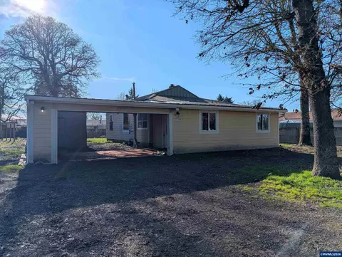 1770 Eider St SE, Jefferson, OR 97352