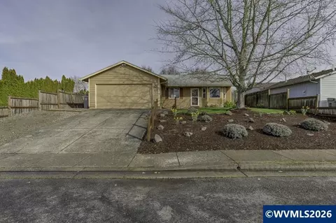 1636 SE Jonathan Ave, Dallas, OR 97338
